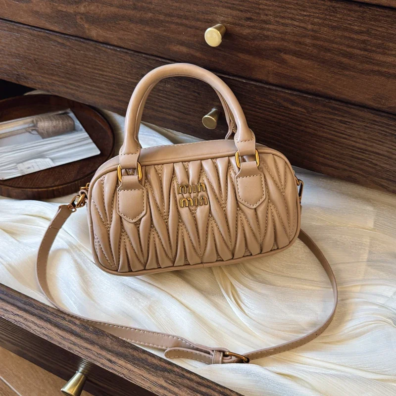 Luxury Lifestyle Handbags - 女性用高級レザーエレガントファッションショルダーバッグ、デザイナークラシックトートハンドバッグ、都会の通勤生活に最適