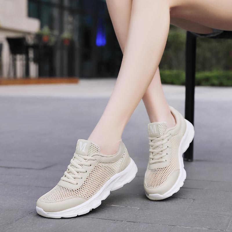 女性用通気性メッシュスニーカー,軽量ランニングシューズ,ベー - Luxury Lifestyle Online のレビューと価格