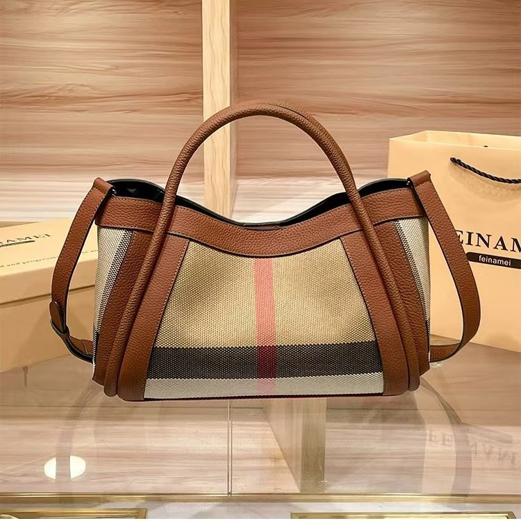 高級ハンズフリーデザイナーズおむつバッグ 女性用 大容量トー - Luxury Lifestyle Handbags のレビューと価格